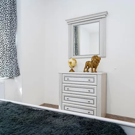Lion Deluxe * Praga