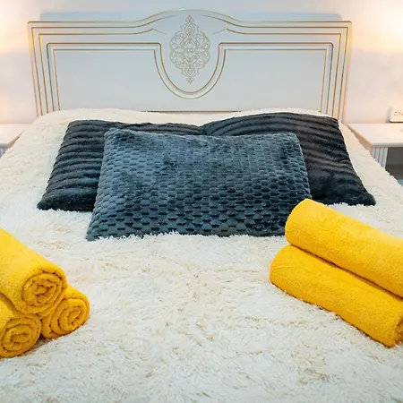 Lion Deluxe Apartament