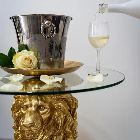 Lion Deluxe *